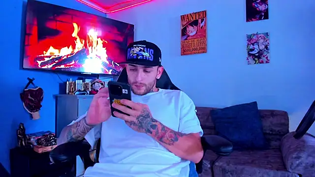 Snapshot of Drako_Lamar chatting on February 25, 7:56 pm Drako Lamar online show from February 25, 7:56 pm