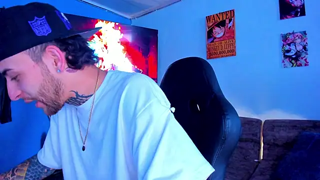 Snapshot of Drako_Lamar chatting on February 26, 3:22 pm Drako Lamar online show from February 26, 3:22 pm