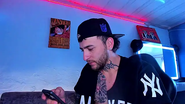 Snapshot of Drako_Lamar chatting on March 9, 3:38 pm Drako Lamar online show from March 9, 3:38 pm