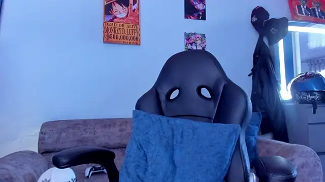 Snapshot of Drako_Lamar chatting on March 13, 8:15 pm Drako Lamar online show from March 13, 8:15 pm