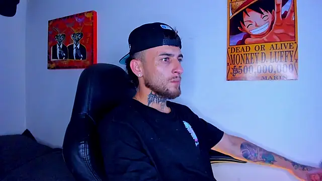 Snapshot of Drako_Lamar chatting on April 15, 2:18 am Drako Lamar online show from April 15, 2:18 am