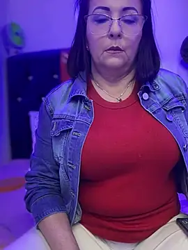 Snapshot of PaulinaSanders_X chatting on January 12, 6:16 pm PaulinaSanders X online show from January 12, 6:16 pm