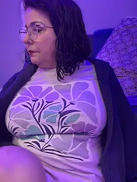 Snapshot of PaulinaSanders_X chatting on February 6, 10:53 pm PaulinaSanders X online show from February 6, 10:53 pm