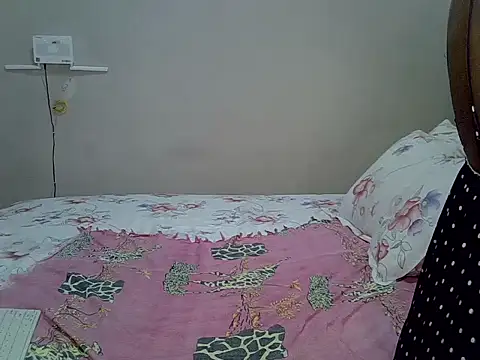 Cariepink online show from July 18, 6:34 pm