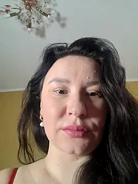 AlexaLexie online show from October 11, 7:40 am