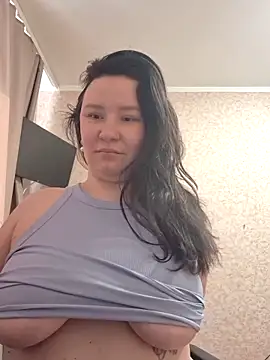 AlexaLexie online show from February 23, 8:33 am