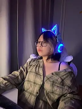 maydaykimmy online show from December 2, 11:11 pm