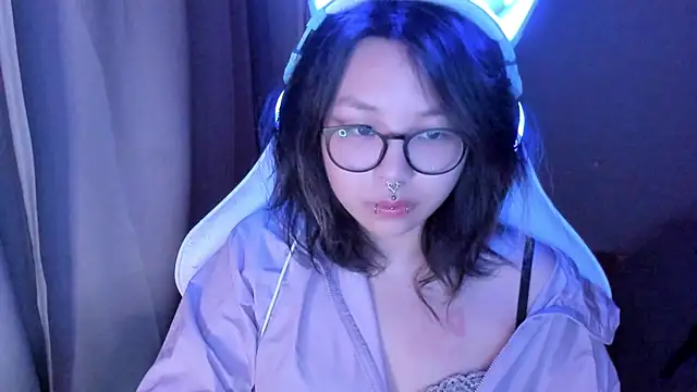 maydaykimmy online show from May 15, 8:49 pm