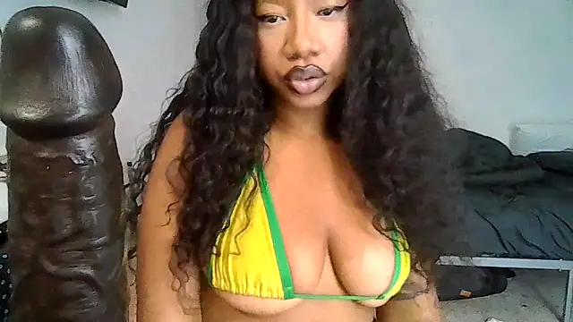 Snapshot of goddessdaisysky chatting on May 2, 3:17 pm goddessdaisysky online show from May 2, 3:17 pm