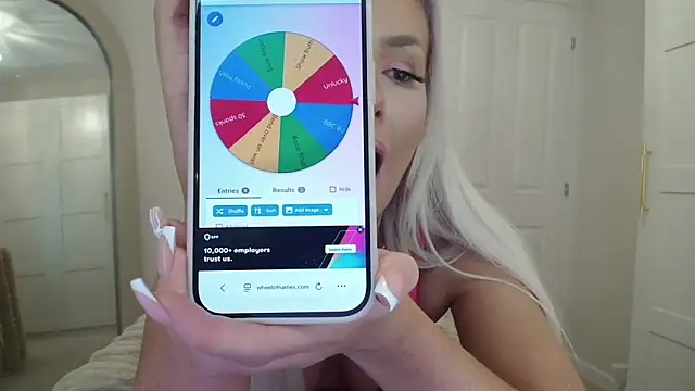 Snapshot of BeccaBailey chatting on December 16, 8:25 pm BeccaBailey online show from December 16, 8:25 pm