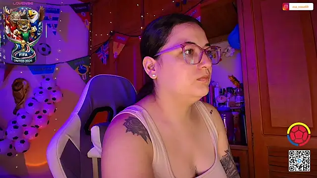 Snapshot of eva_rosse69 chatting on June 16, 12:08 pm eva rosse69 online show from June 16, 12:08 pm