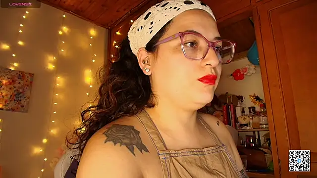 Snapshot of eva_rosse69 chatting on July 15, 12:10 pm eva rosse69 online show from July 15, 12:10 pm