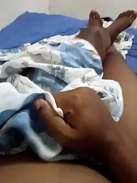 Snapshot of karolgree chatting on November 30, 11:03 am karolgree online show from November 30, 11:03 am