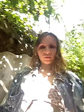 Snapshot of Anita-Smith chatting on July 17, 8:10 am Anita-Smith online show from July 17, 8:10 am