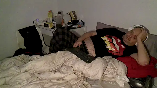 caressonnous online show from October 22, 3:34 pm