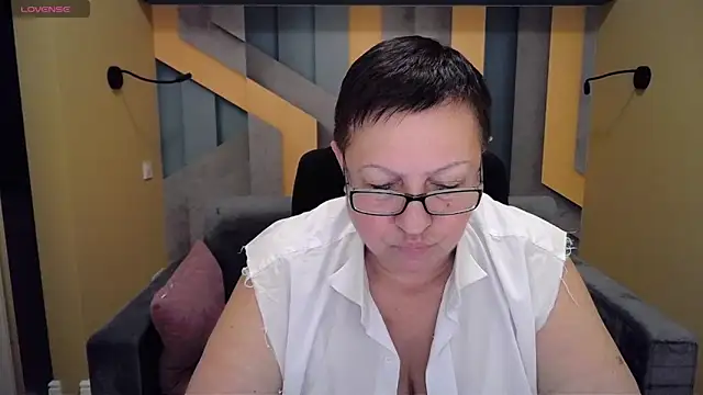 BarbaraTurners online show from December 19, 12:45 am