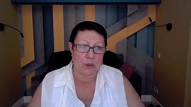 Snapshot of BarbaraTurners chatting on October 13, 6:52 pm BarbaraTurners online show from October 13, 6:52 pm