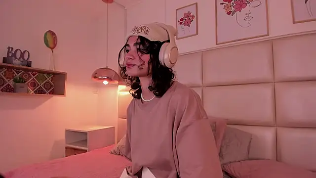 ZukyXYakihiro89 online show from December 13, 7:21 pm