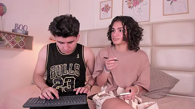 ZukyXYakihiro89 online show from December 27, 7:24 pm