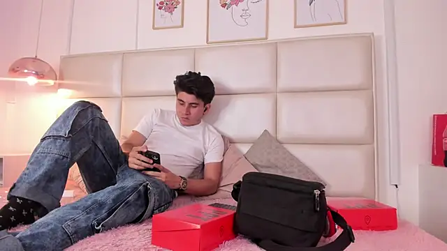 ZukyXYakihiro89 online show from January 9, 1:08 am