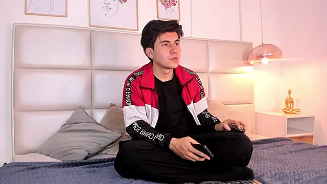 ZukyXYakihiro89 online show from March 5, 6:01 pm