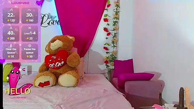 natashakissess online show from December 4, 3:54 pm