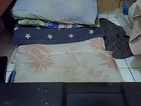 prettyviel online show from February 24, 8:23 am