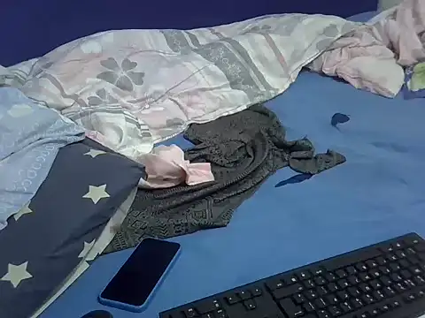 prettyviel online show from March 2, 5:08 am