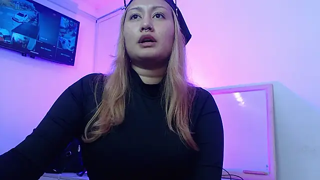 KorayRoussel online show from February 28, 3:02 pm