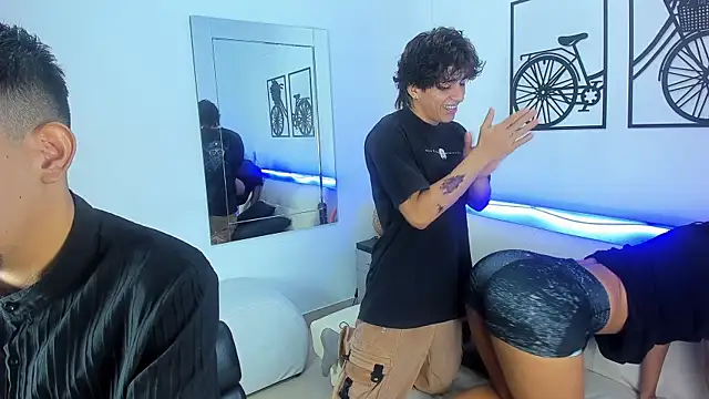 Snapshot of Crazy_nigth01 chatting on February 16, 7:54 pm Crazy nigth01 online show from February 16, 7:54 pm