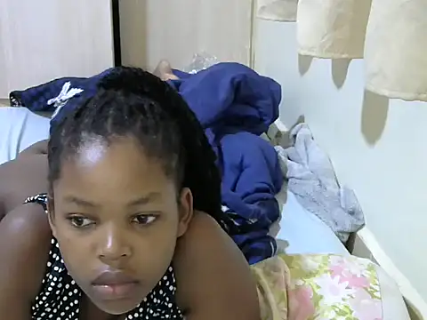 Snapshot of queen-sasha chatting on March 16, 6:09 am queen-sasha online show from March 16, 6:09 am