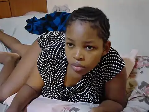 Snapshot of queen-sasha chatting on September 15, 9:09 am queen-sasha online show from September 15, 9:09 am