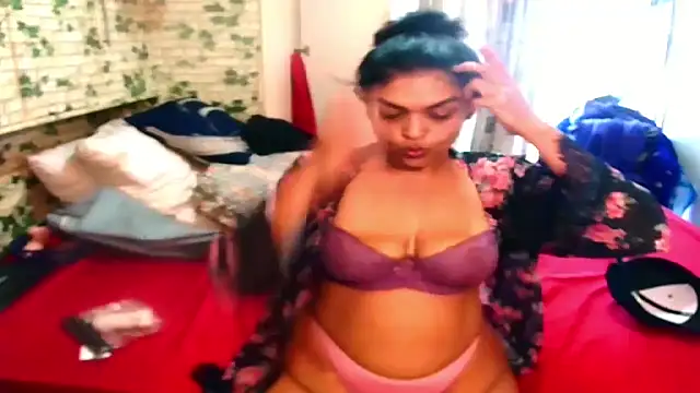 Snapshot of Indian_Blaze00 chatting on February 20, 10:05 am Indian Blaze00 online show from February 20, 10:05 am