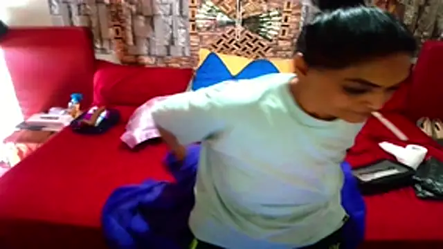 Indian Blaze00 online show from November 18, 5:56 am