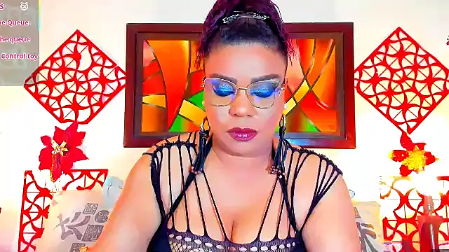 Snapshot of SQUIRTBRUNETE chatting on November 27, 10:34 pm SQUIRTBRUNETE online show from November 27, 10:34 pm