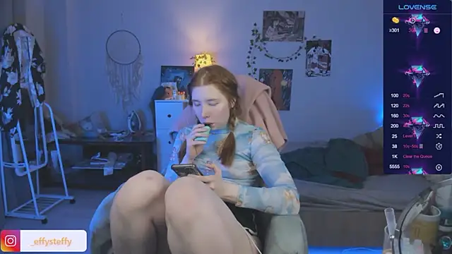 Snapshot of CallMeEffy1 chatting on February 27, 7:14 pm CallMeEffy1 online show from February 27, 7:14 pm