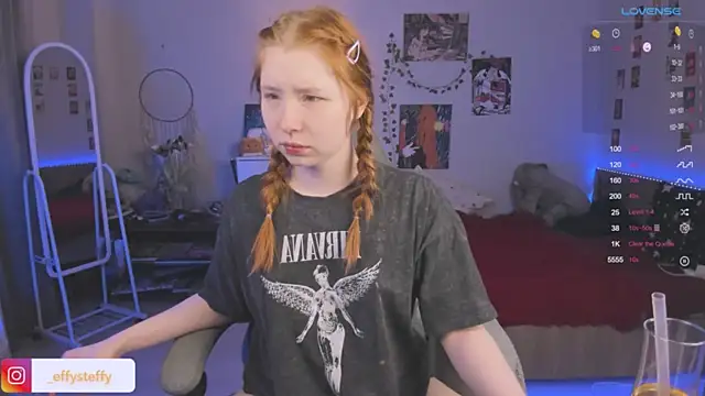 Snapshot of CallMeEffy1 chatting on March 20, 6:13 pm CallMeEffy1 online show from March 20, 6:13 pm