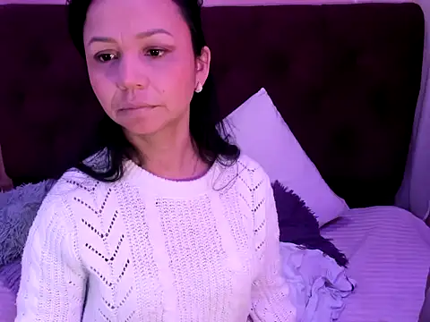 candysmitxxx online show from February 26, 1:37 am