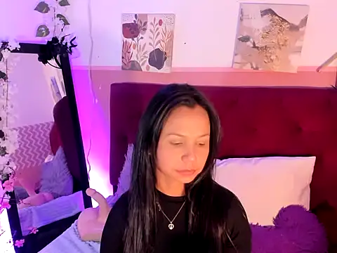 candysmitxxx online show from June 2, 7:05 pm