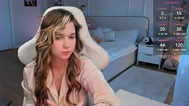 Snapshot of Frau_Lina chatting on June 20, 4:10 pm Frau Lina online show from June 20, 4:10 pm