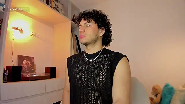 Curlblue online show from December 14, 12:10 pm