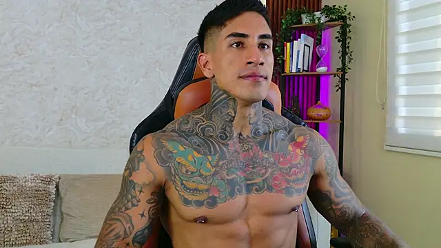 AdanReilly online show from October 23, 8:40 pm