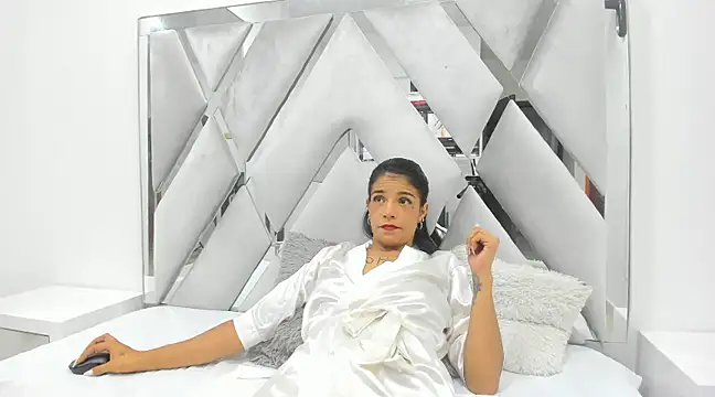 Hellen  4master online show from January 25, 5:40 pm