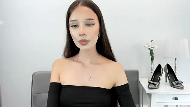 EmilyDarling online show from October 13, 8:09 pm