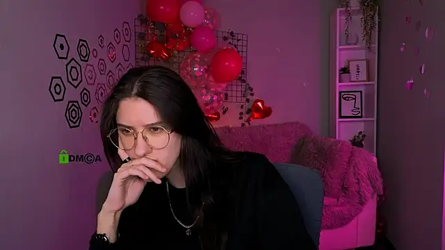 Snapshot of scarlet_mooore chatting on February 28, 11:17 pm scarlet mooore online show from February 28, 11:17 pm