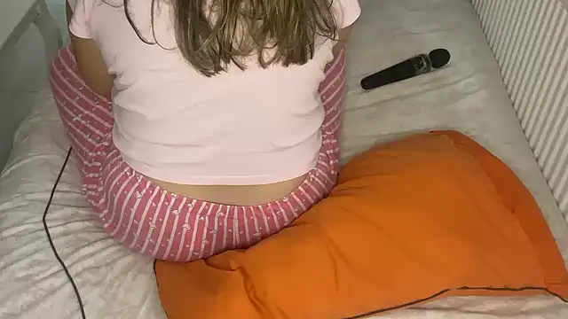 Snapshot of Ceyceys chatting on November 18, 11:58 am Ceyceys online show from November 18, 11:58 am