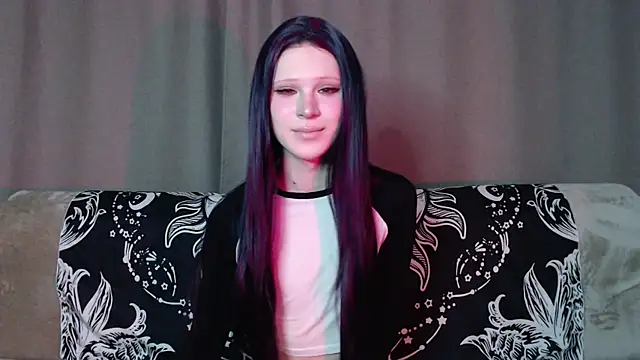 Snapshot of Sexpired_Princess chatting on June 20, 6:00 pm Sexpired Princess online show from June 20, 6:00 pm