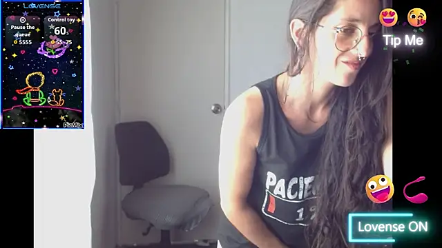 Snapshot of goretty420 chatting on May 6, 5:29 pm goretty420 online show from May 6, 5:29 pm