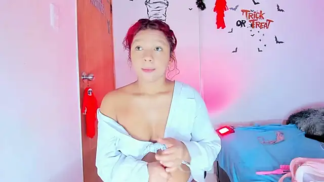 Emily Coper18 online show from October 13, 1:11 pm