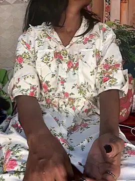 Snapshot of REMOVE- chatting on February 15, 6:59 pm REMOVE- online show from February 15, 6:59 pm